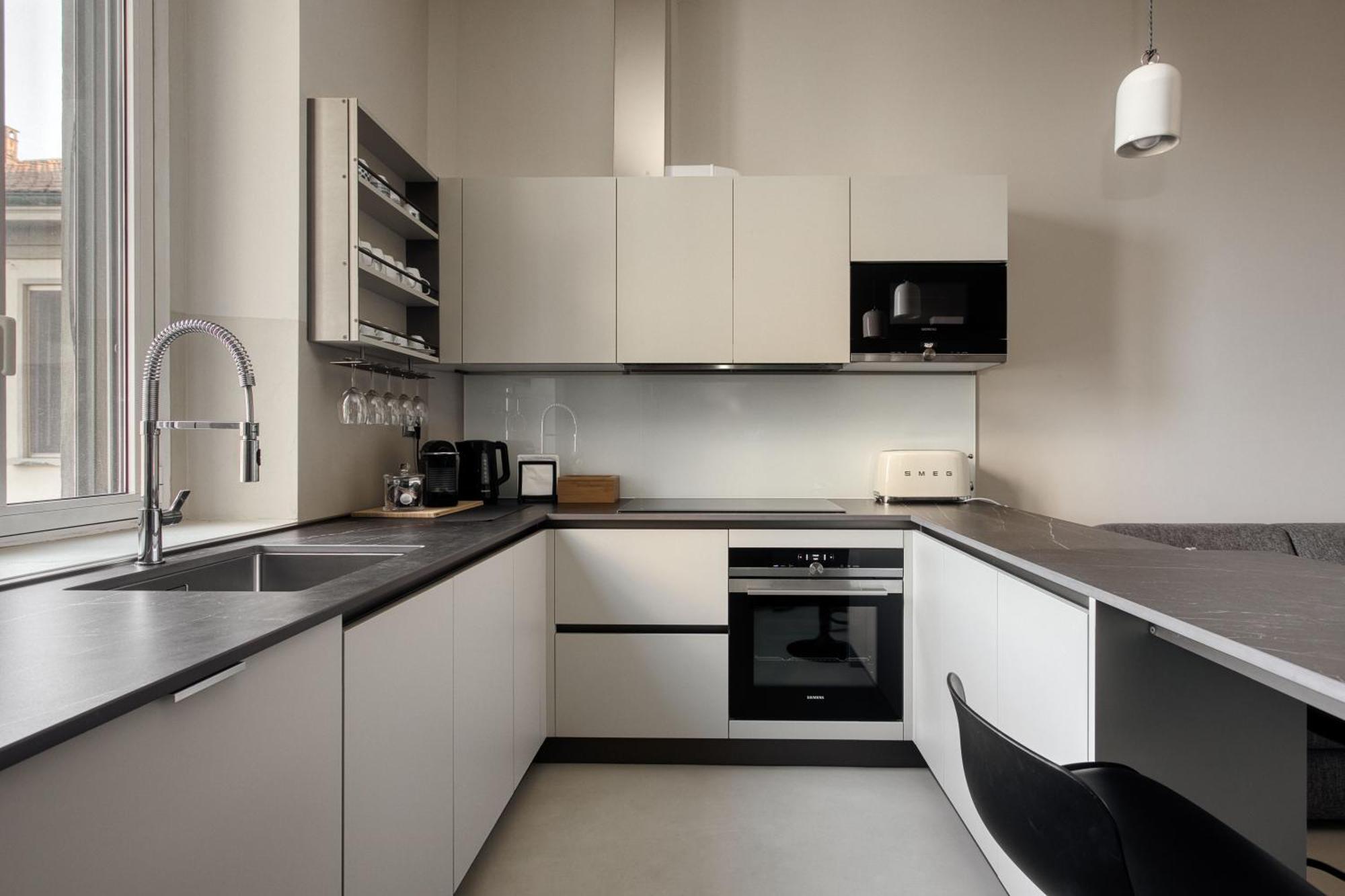 Apartmán Navigli, 90 Square Meters, Free Parking Ripa Ticinese Milán Exteriér fotografie